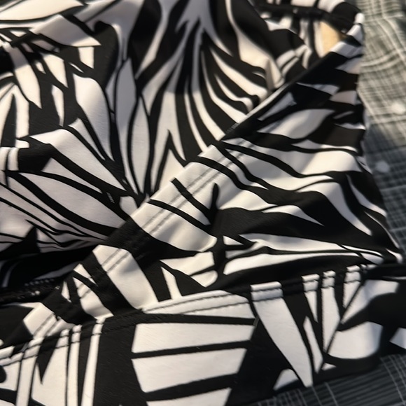 Swimsuits for All leopard print bikini top. NWT - Picture 11 of 11